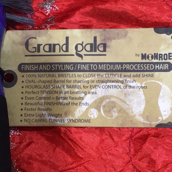 NWT GRAND GALA by MONROE Natural Bristles Styling Brush Extra Lightweight Blue - Picture 8 of 9
